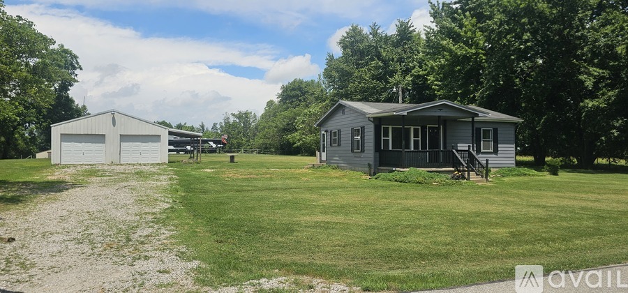 10856 East County Road 125 South 2 Beds Single Family Home for Rent - Photo gallery 2