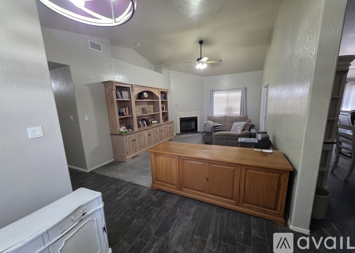 2495 S 34th Ave 3 Beds Single Family Home for Rent - Photo gallery 2