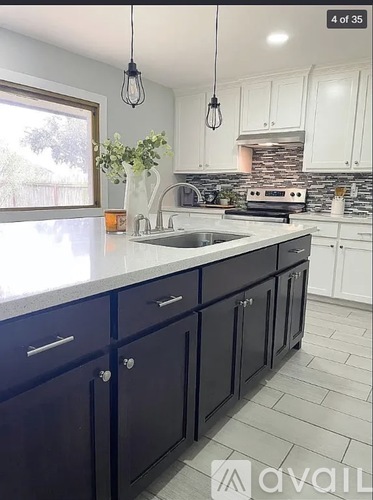 208 North Alamo Street 3 Beds Single Family Home for Rent - Photo gallery 4