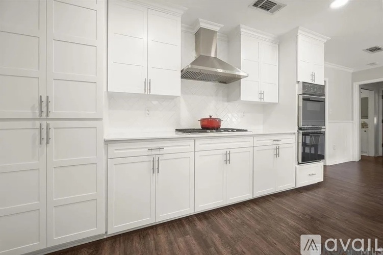 1369 Crescent Drive 4 Beds Single Family Home for Rent - Photo gallery 3