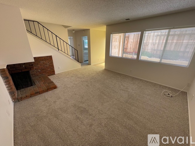 7369 Elmhurst Place 3 Beds Townhouse for Rent - Photo gallery 3