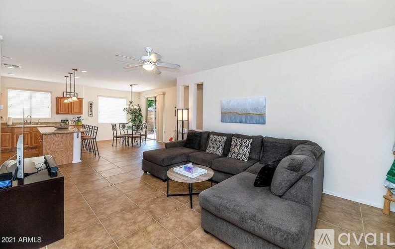 3315 E Merlot St 3 Beds Single Family Home for Rent - Photo gallery 2