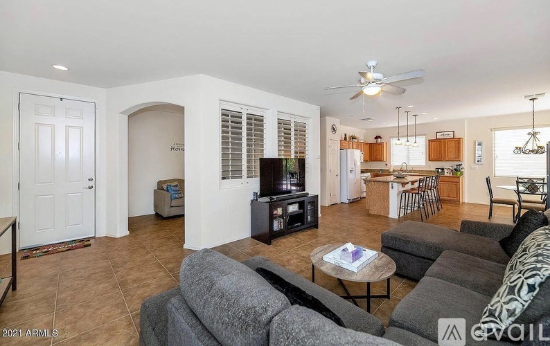 3315 E Merlot St 3 Beds Single Family Home for Rent - Photo gallery 3