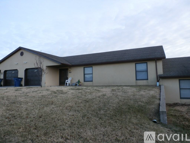 1825 Pinnacle Point 3 Beds Condo for Rent - Photo gallery 1