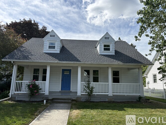 Maple Avenue 2 Beds Single Family Home for Rent - Photo gallery 1