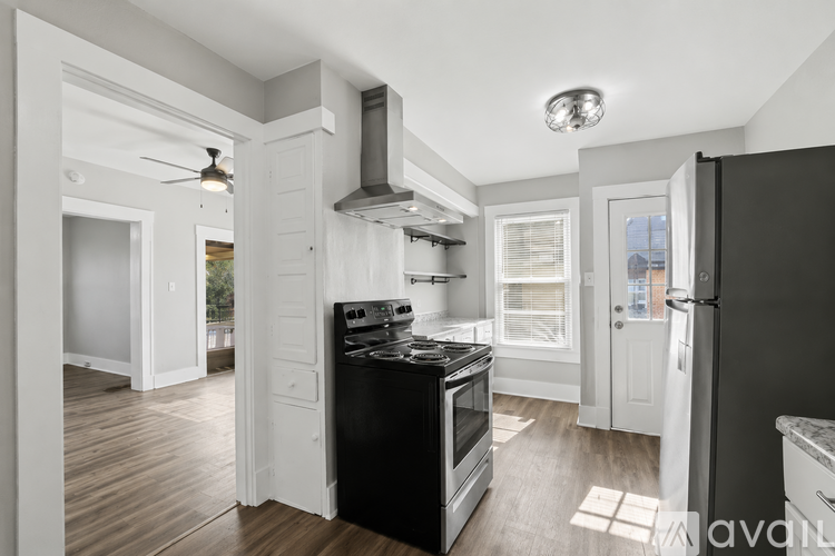 541 Adams Street 3 Beds Apartment for Rent - Photo gallery 3