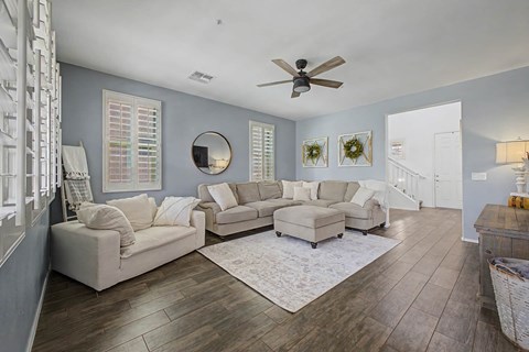 5103 S Moccasin Trail 3 Beds Apartment for Rent