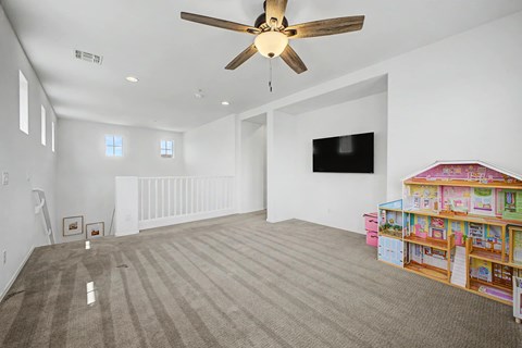 5103 S Moccasin Trail 3 Beds Apartment for Rent
