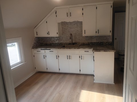 SLI-614 Garrison Ave 2 Beds Apartment for Rent