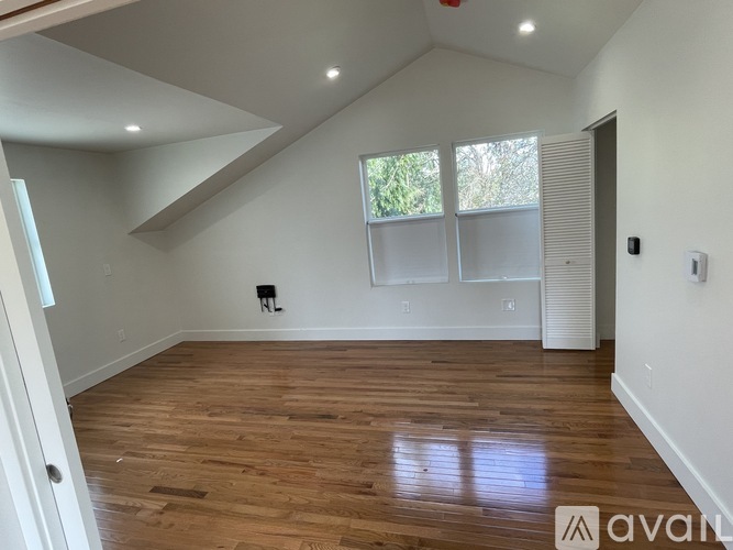 8146 SW 39th Ave, Unit B 1 Single Family Home for Rent - Photo gallery 5