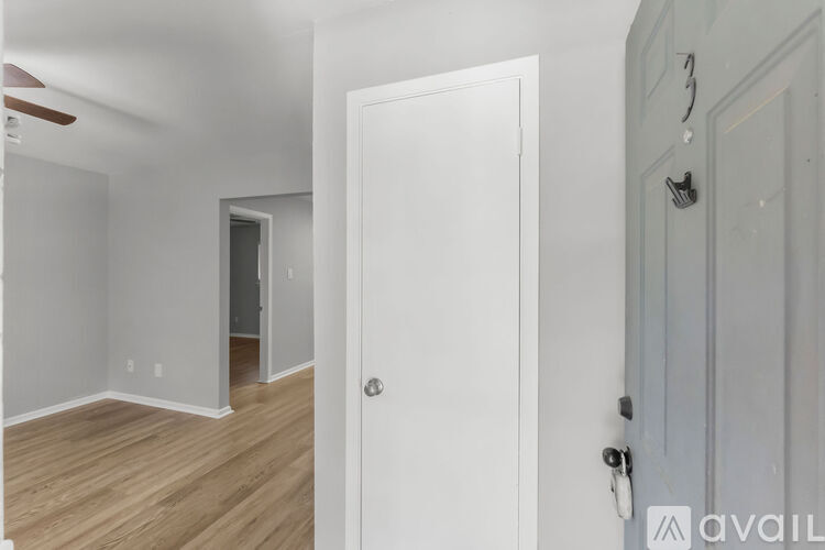 808 Denison Ave 1 Apartment for Rent - Photo gallery 3