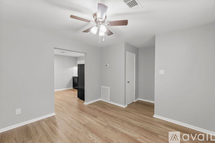808 Denison Ave 1 Apartment for Rent - Photo gallery 5