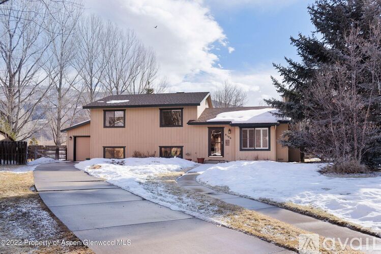 106 Bobcat Court 3 Beds Single Family Home for Rent - Photo gallery 2