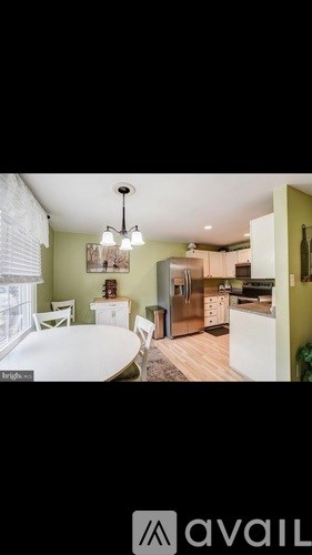 Wootton Avenue 3 Beds Apartment for Rent