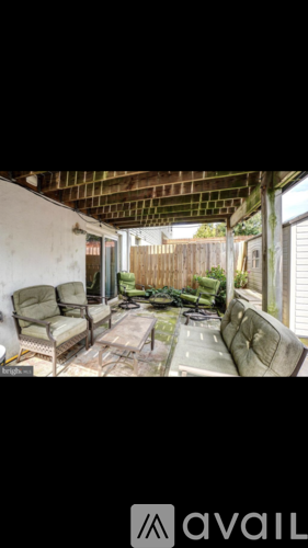 Wootton Avenue 3 Beds Townhouse for Rent - Photo gallery 2