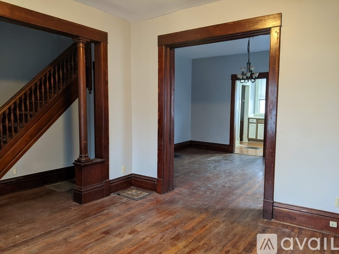 591 Clark St 3 Beds Townhouse for Rent - Photo gallery 2