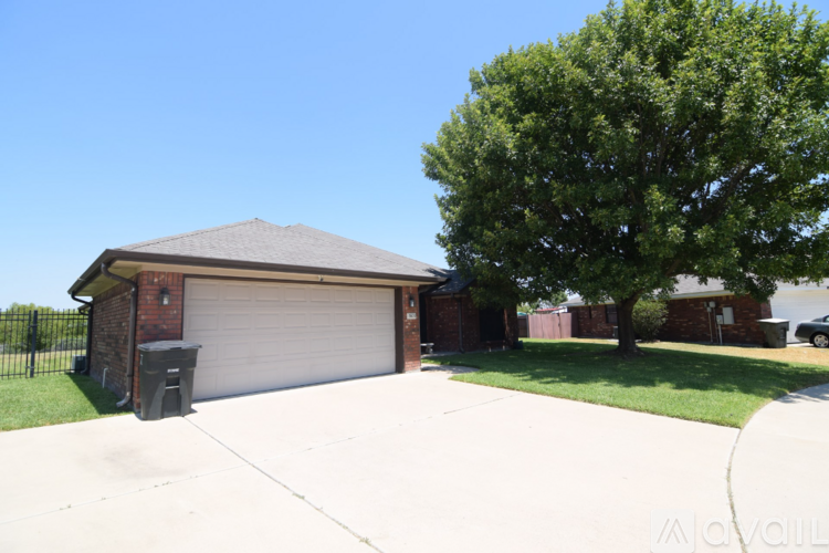 5805 Tropicana Ct 3 Beds Single Family Home for Rent - Photo gallery 2