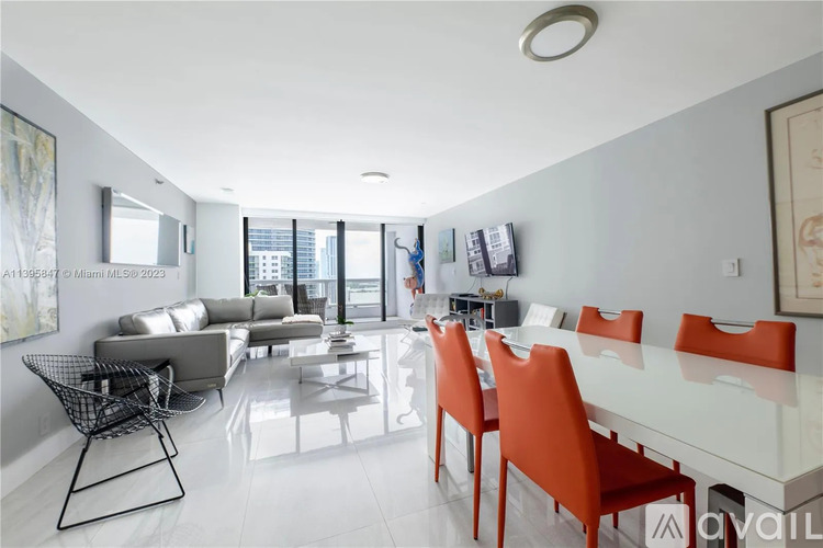 1717 North Bayshore Drive 3 Beds Condo for Rent - Photo gallery 4