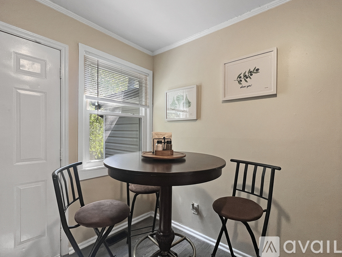 1738 Academy Street 2 Beds Single Family Home for Rent - Photo gallery 2