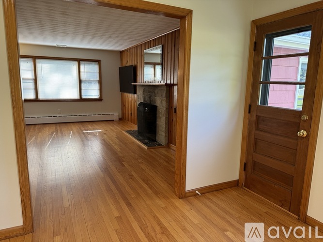 70 Short Beach Road 3 Beds Single Family Home for Rent - Photo gallery 4