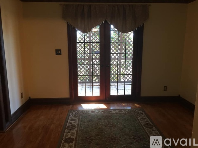 450 West Water Street 4 Beds Single Family Home for Rent - Photo gallery 5