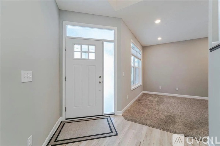 7191 Ridge Creek Trail 4 Beds Single Family Home for Rent - Photo gallery 3