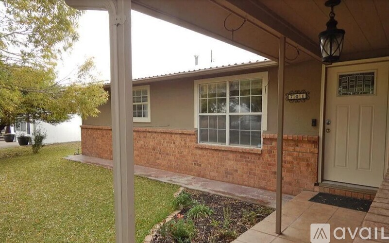 701 North 14th Street 5 Beds Single Family Home for Rent - Photo gallery 1