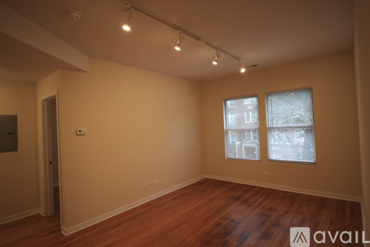 6973 N Greenview Ave 2 Beds Apartment for Rent - Photo gallery 5