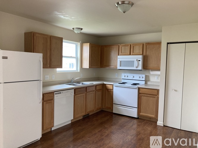 8413 Walnut Hill 4 Beds Single Family Home for Rent - Photo gallery 4