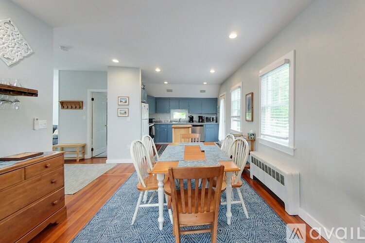 23 Warren Ave 2 Beds Apartment for Rent - Photo gallery 4