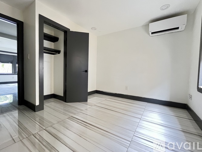 1614 Harrison St 1 Apartment for Rent - Photo gallery 4