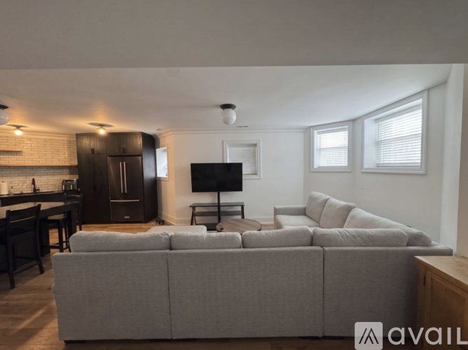 834 W Waveland Ave 3 Beds Apartment for Rent - Photo gallery 5