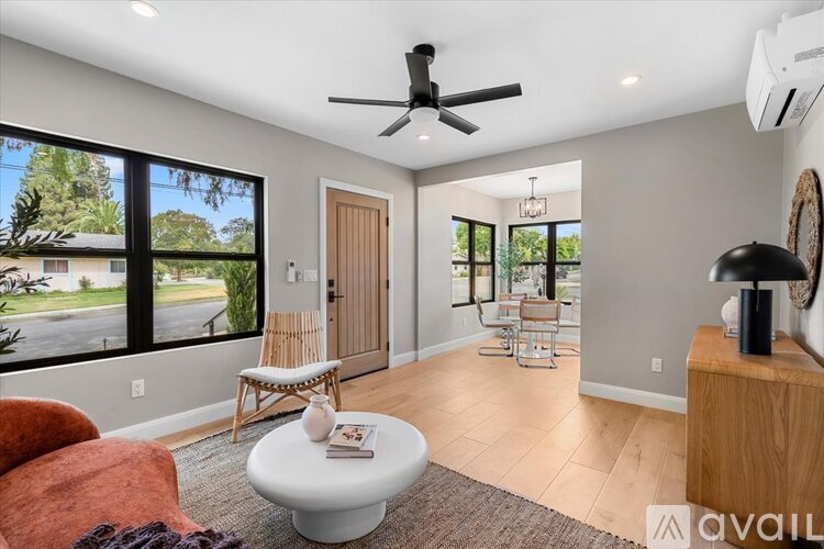 206 Olive Street 1 Single Family Home for Rent - Photo gallery 2