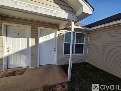 106 Hines Blvd 2 Beds Apartment for Rent