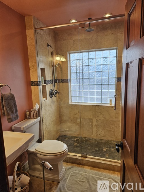 783 Amethyst Drive 4 Beds Single Family Home for Rent - Photo gallery 4