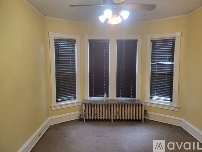 1041 12th Ave SE 2 Beds Apartment for Rent - Photo gallery 5