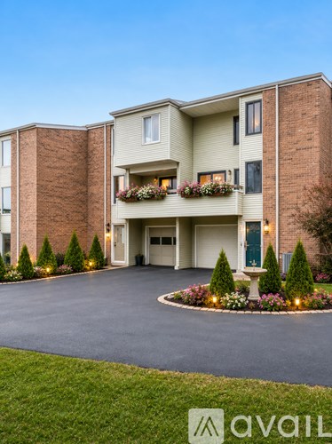 6221 Acropolis Drive Southeast 2 Beds Apartment for Rent