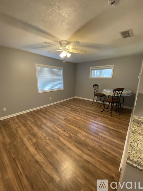 130 E Vienna St 1 Apartment for Rent - Photo gallery 5