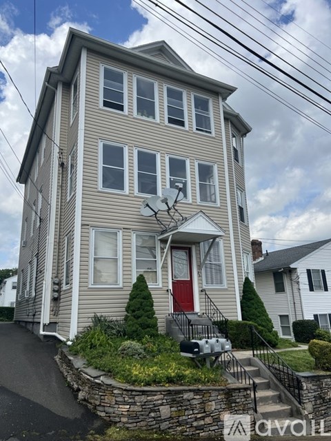 75 Hayes St 3 Beds Apartment for Rent