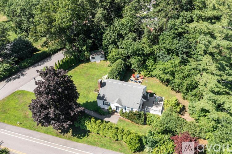 68 Oak Hill Road 2 Beds Single Family Home for Rent - Photo gallery 3