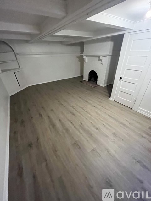 1814 3Rd St 2 Beds Apartment for Rent