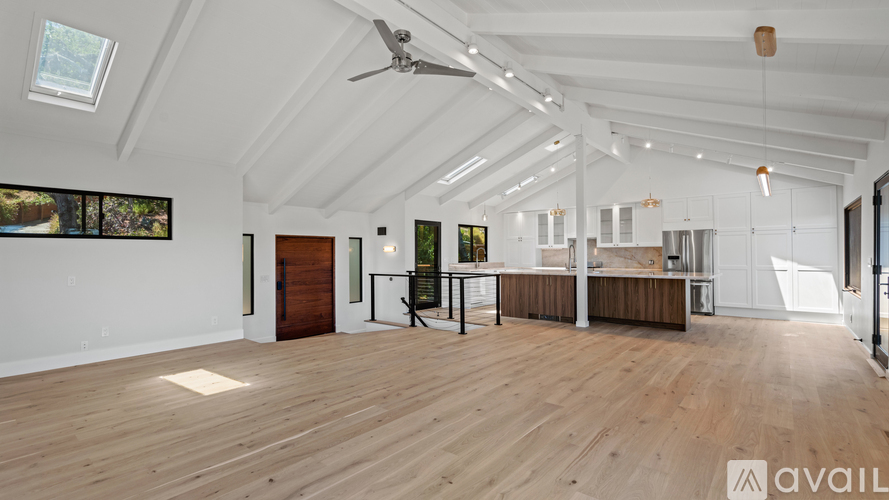 311 Grandview Avenue 4 Beds Single Family Home for Rent - Photo gallery 5