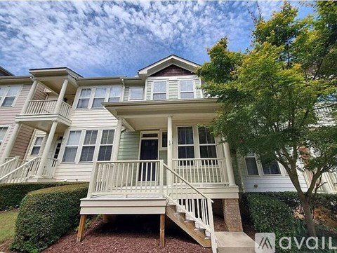 513 Village Loop Drive 3 Beds Apartment for Rent