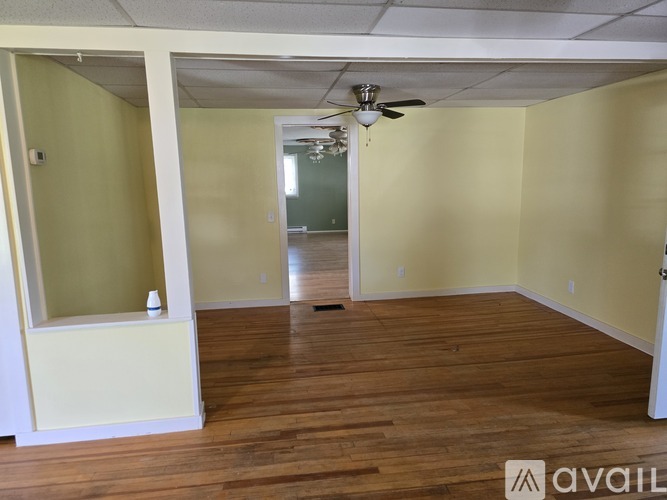 6818 East 700 South 4 Beds Single Family Home for Rent - Photo gallery 4