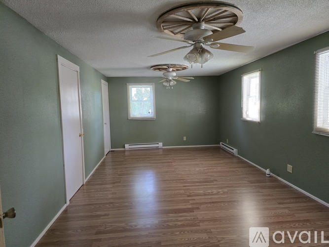 6818 East 700 South 4 Beds Single Family Home for Rent - Photo gallery 5
