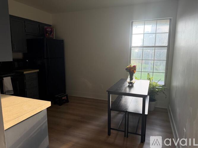 209 Barr Road 2 Beds Apartment for Rent - Photo gallery 1