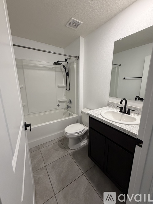 6690 Southeast 3rd Loop 3 Beds Single Family Home for Rent - Photo gallery 4