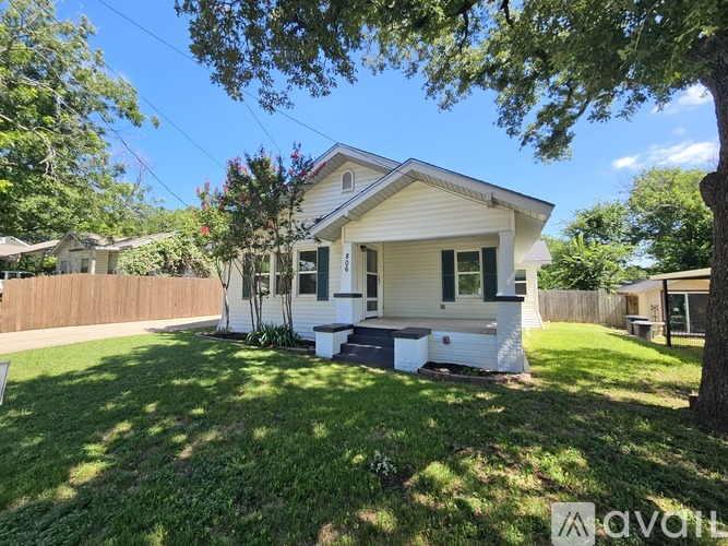 806 W Spring St 2 Beds Single Family Home for Rent - Photo gallery 1