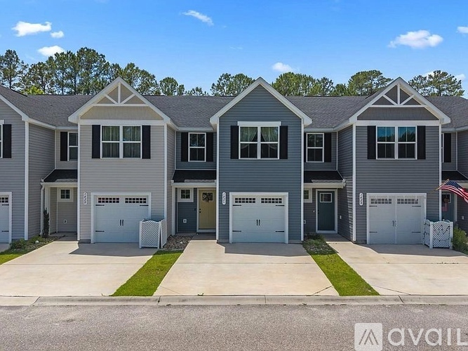 142 Villa Grande Street 3 Beds Townhouse for Rent - Photo gallery 1