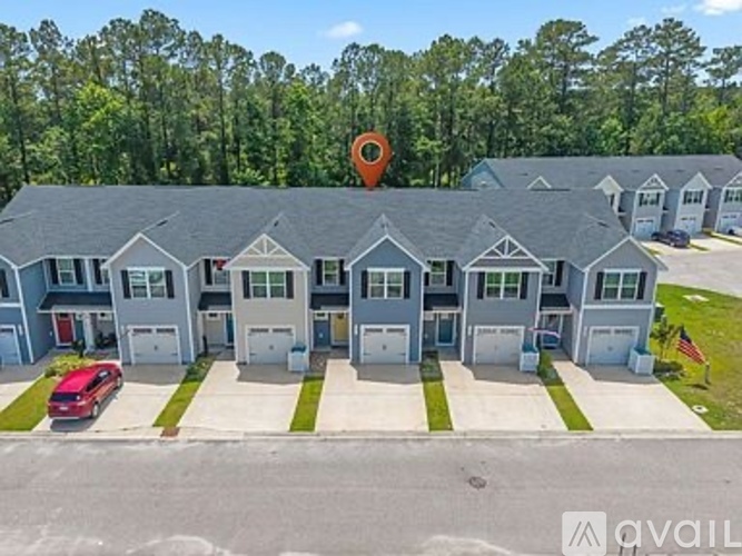 142 Villa Grande Street 3 Beds Townhouse for Rent - Photo gallery 2